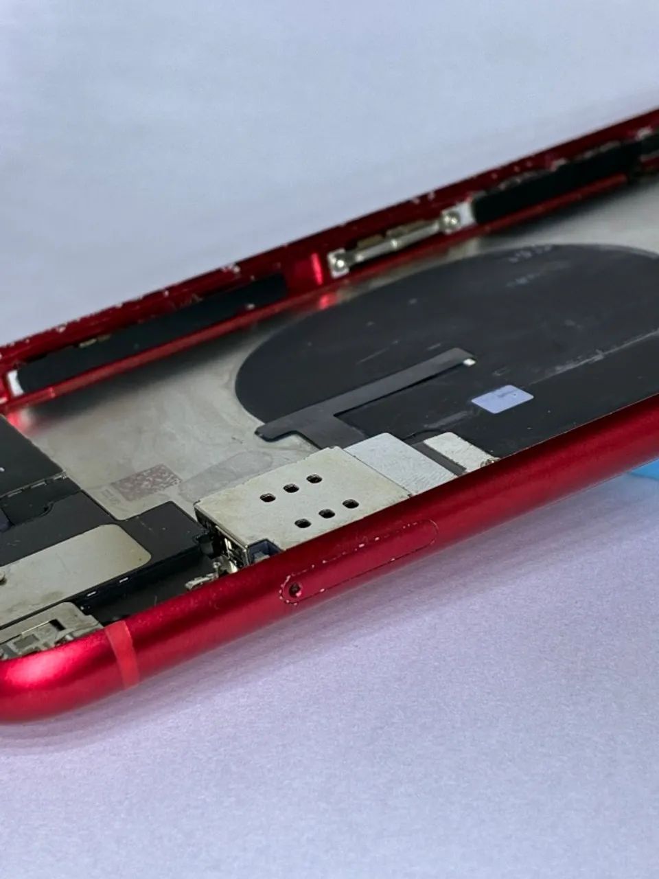 Carcaça iPhone 11 vermelha original retirada - Foto 5