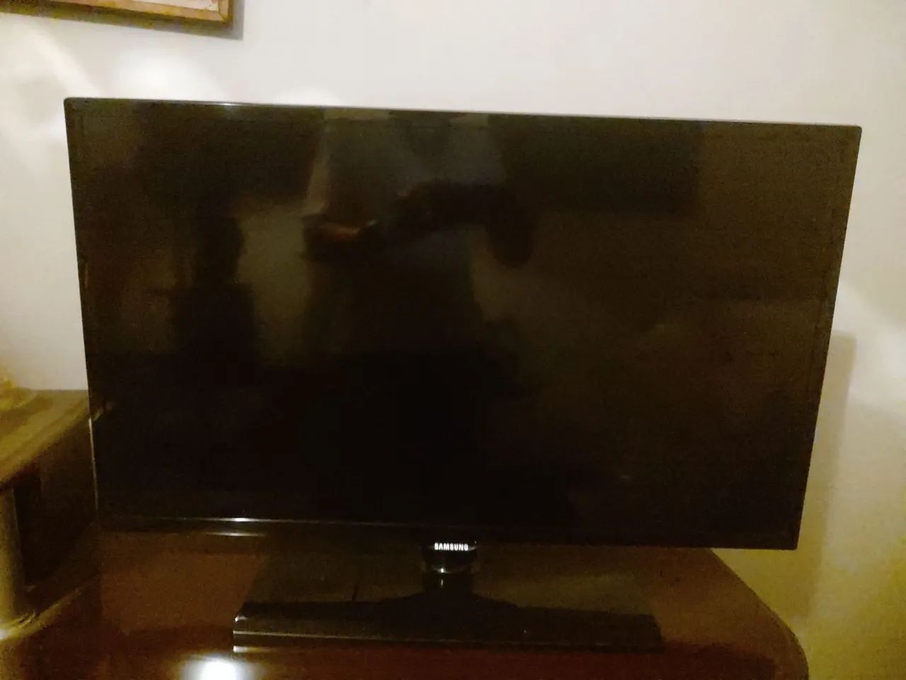 Vendo TV SAMSUNG 32 polegadas HDMI em perfeito estado 