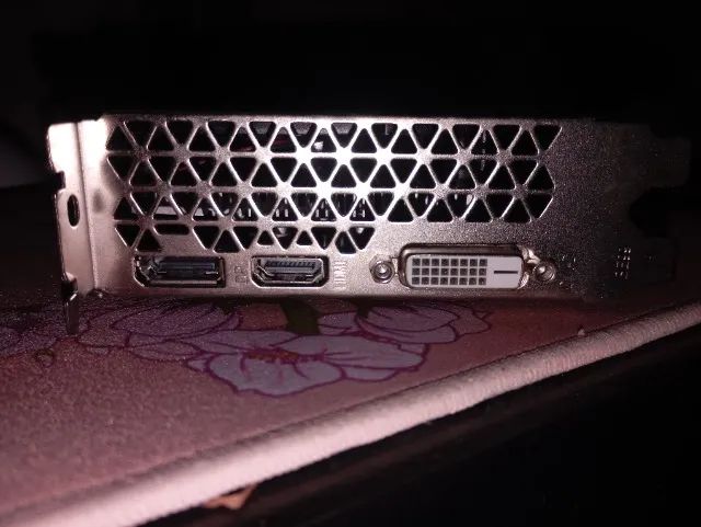 Placa de Vídeo RX 560 para trocar em GTX 1650 4GB - Foto 2