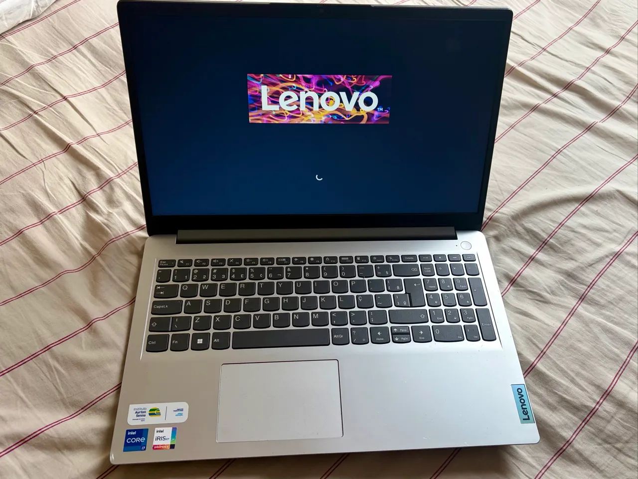 Notebook Lenovo Ideapad i7 12th 512 SSD 12GB RAM