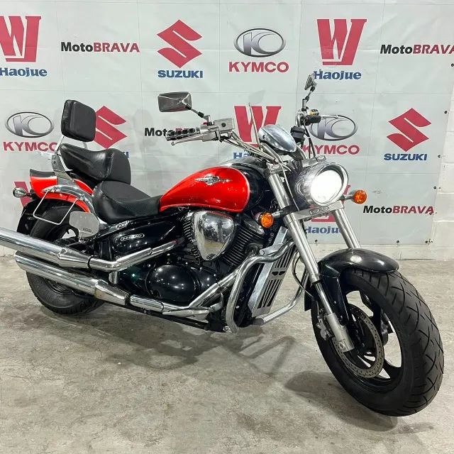 Suzuki Boulevard M800 