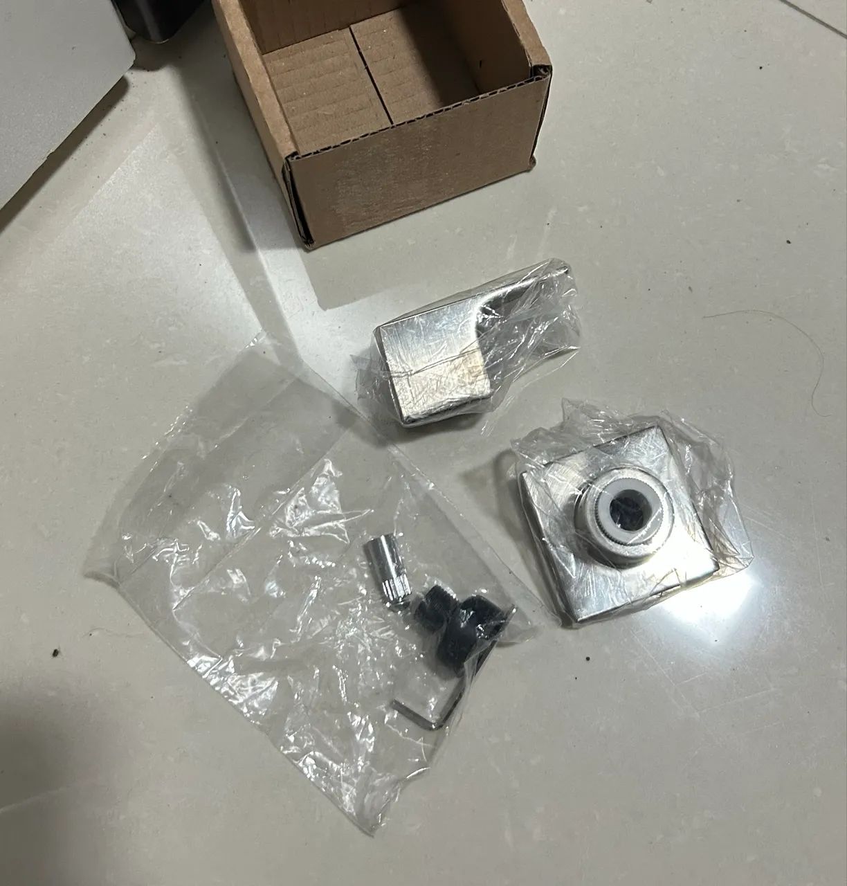 Acabamento de registro aço escovado DECA c/ conversor DOCOL - Foto 2