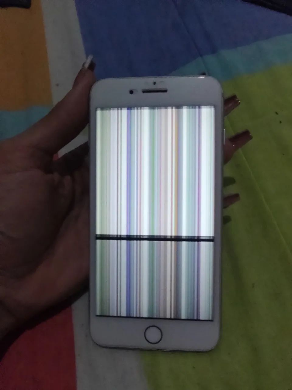iPhone 8 Plus Original - Com Defeito | Para Conserto ou Retirada de Peças - Foto 3
