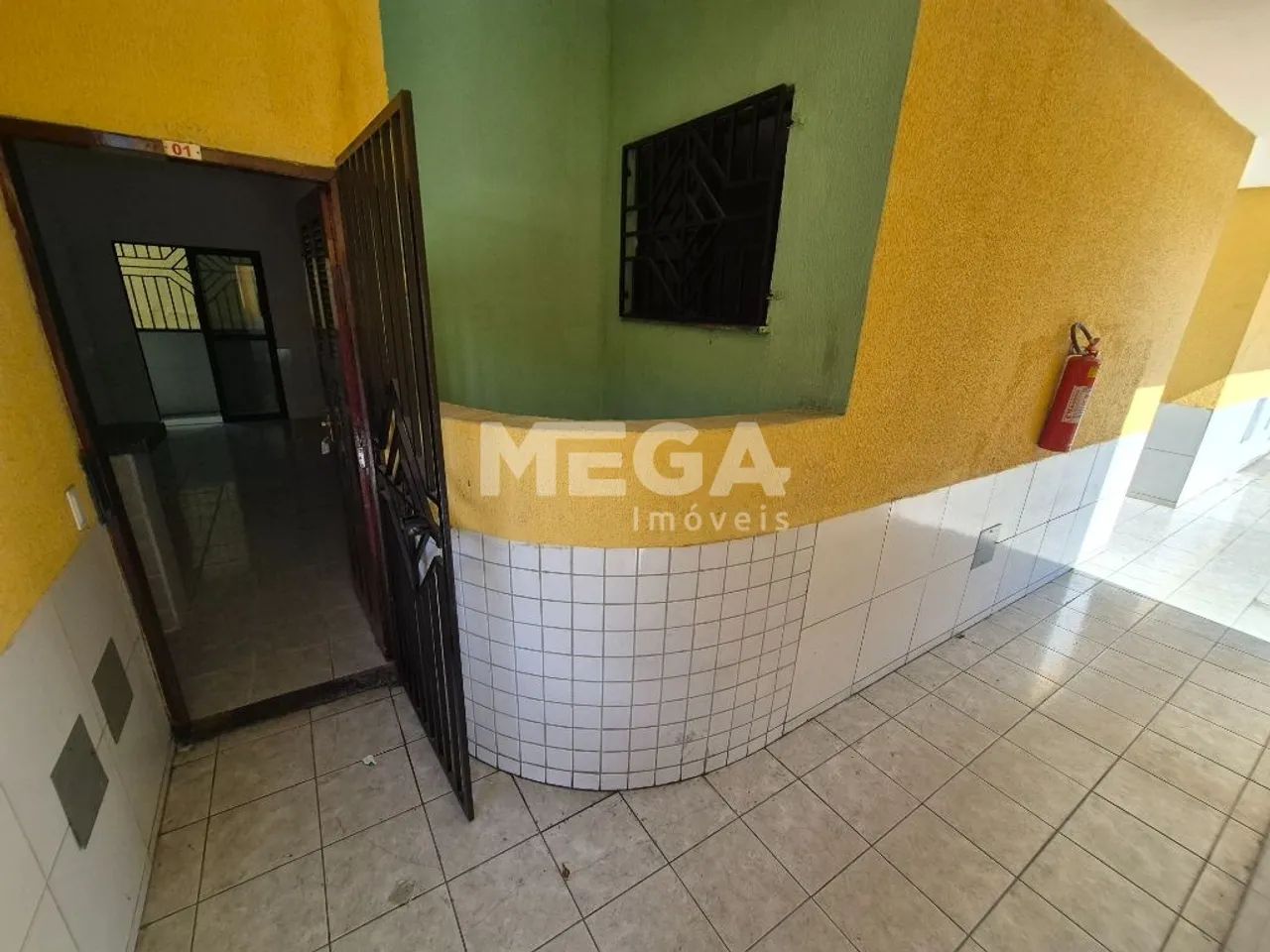 Apartamento com 2 quartos no bairro Antônio Bezerra em Fortaleza, CE - Foto 2