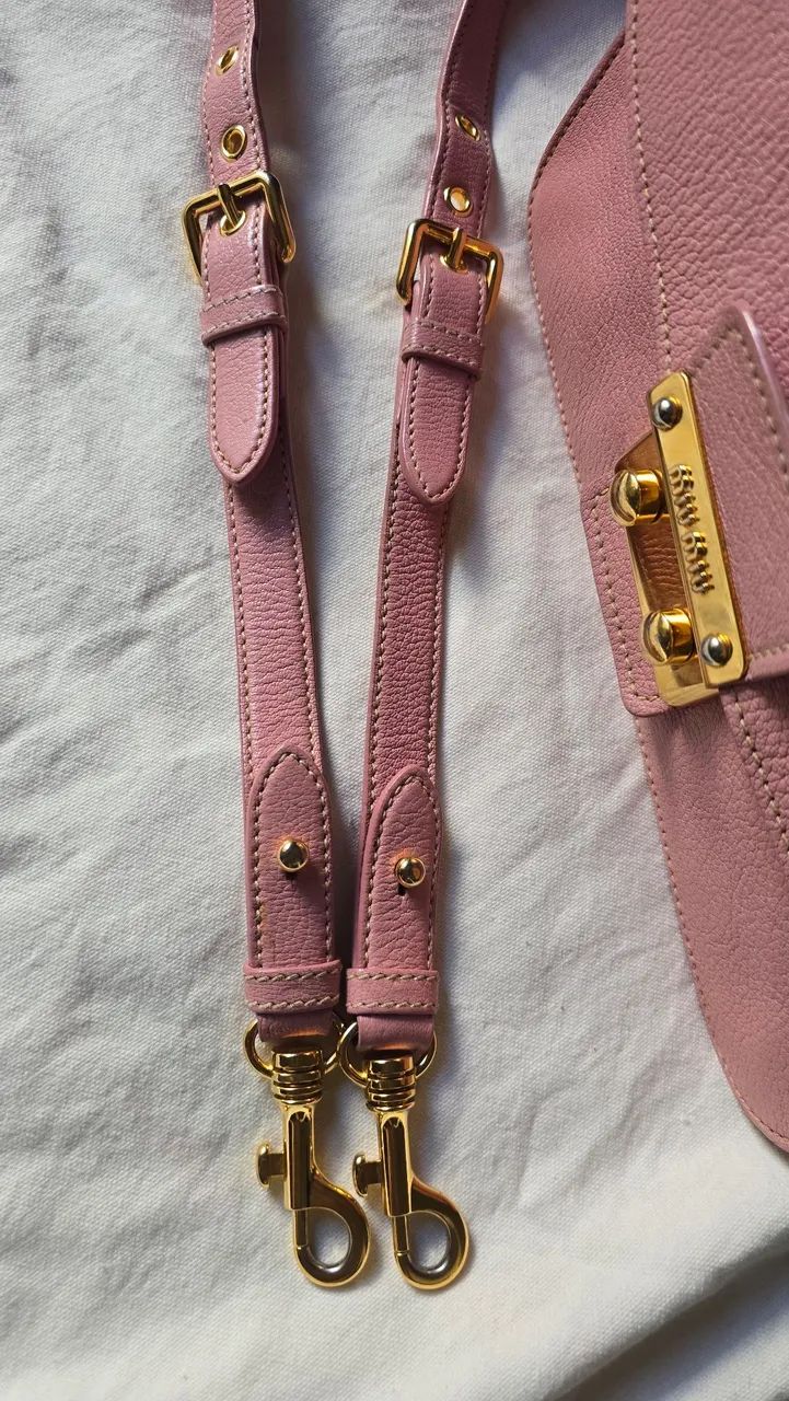 VENDO BOLSA MIUMIU COURO ROSA - Foto 2