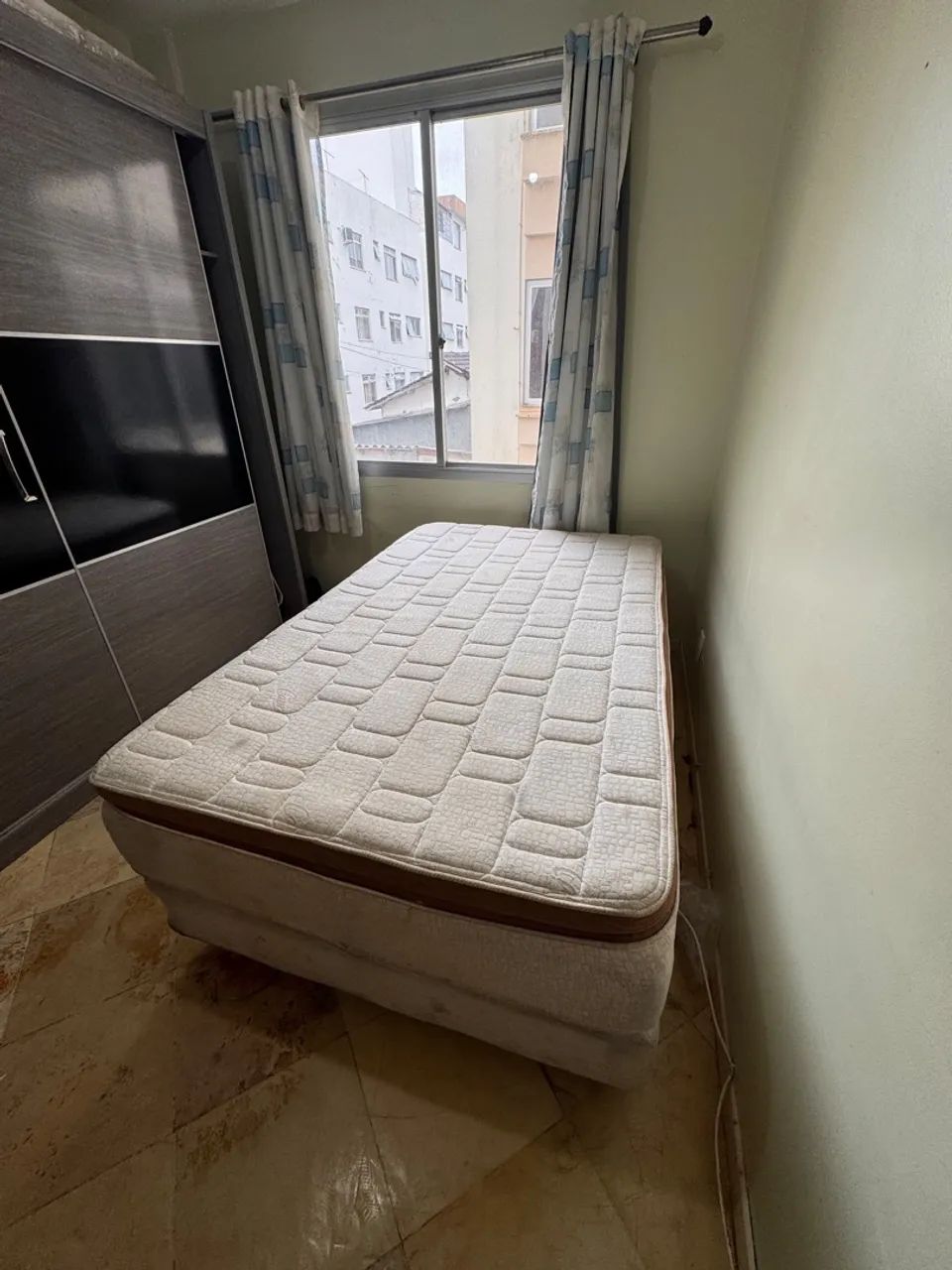 Cama