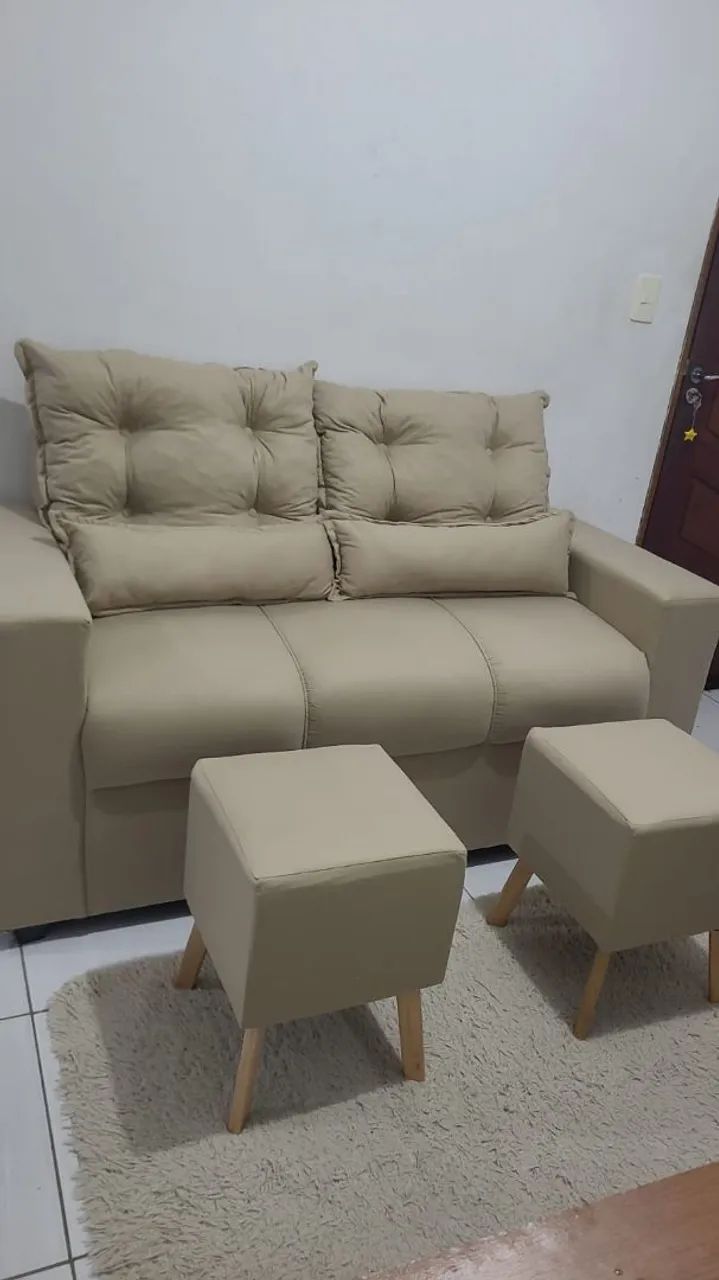 Lindo sofá 3 lugares cor bege  - Foto 2