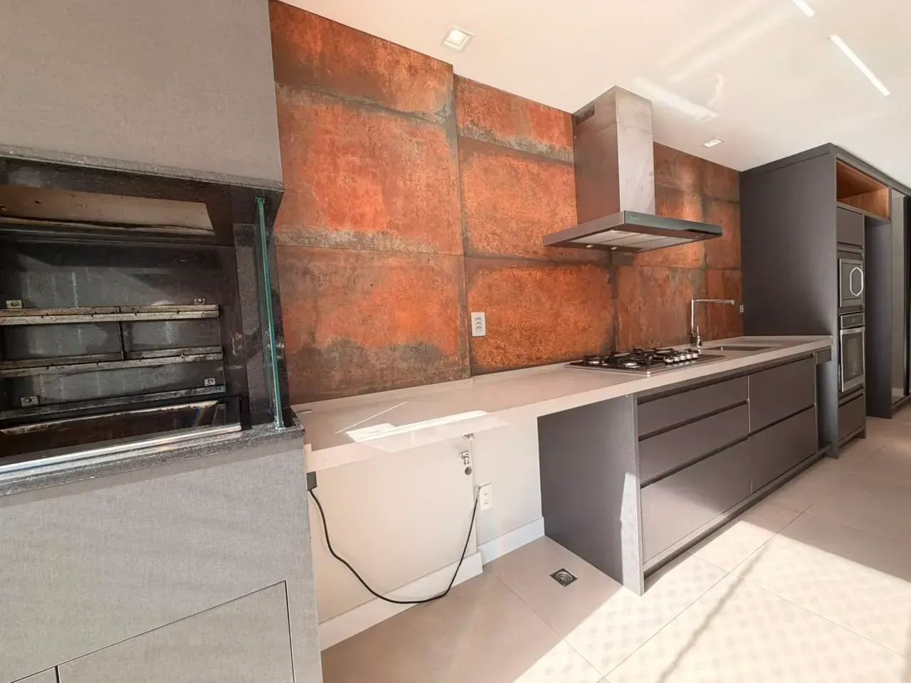 Apartamento 2 quartos, Itajaí, semi mobiliado - Foto 2