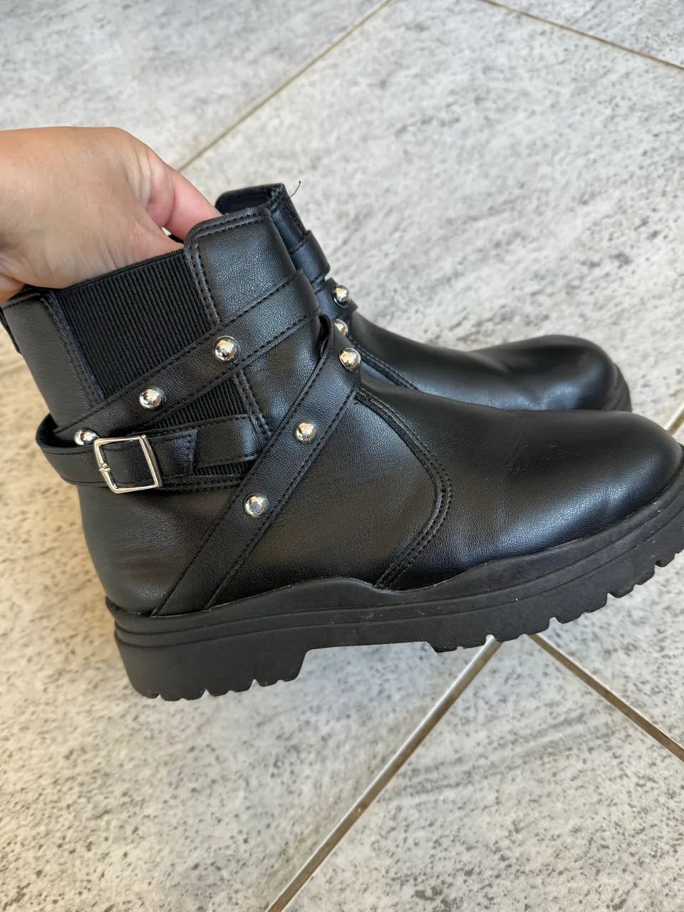 Bota molekinha 36