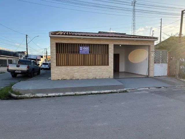 Casa de esquina prox. o comercio local - 2/4 um suite - Marechal Deodoro