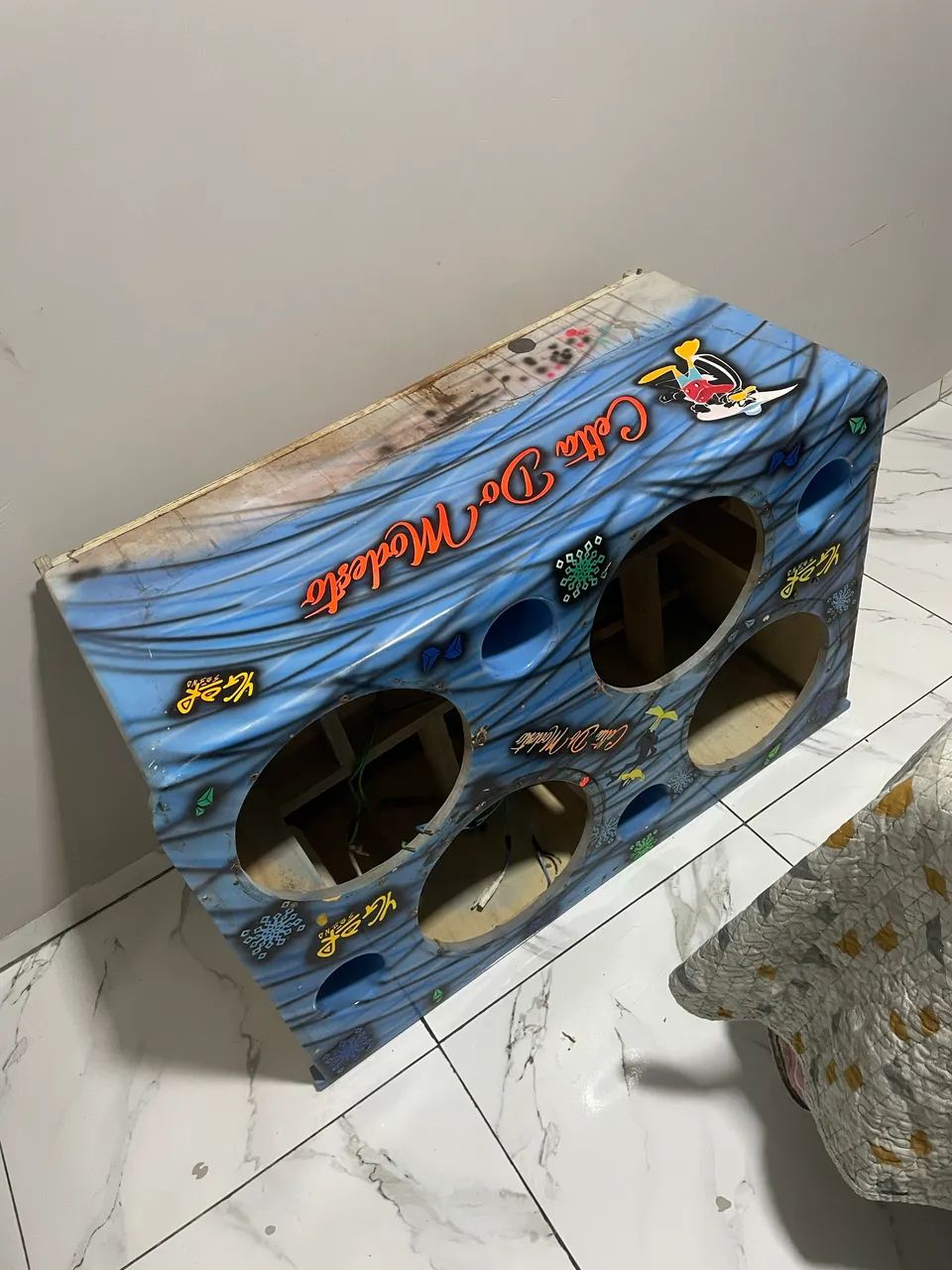Vendo caixa de grave de 4 furo
