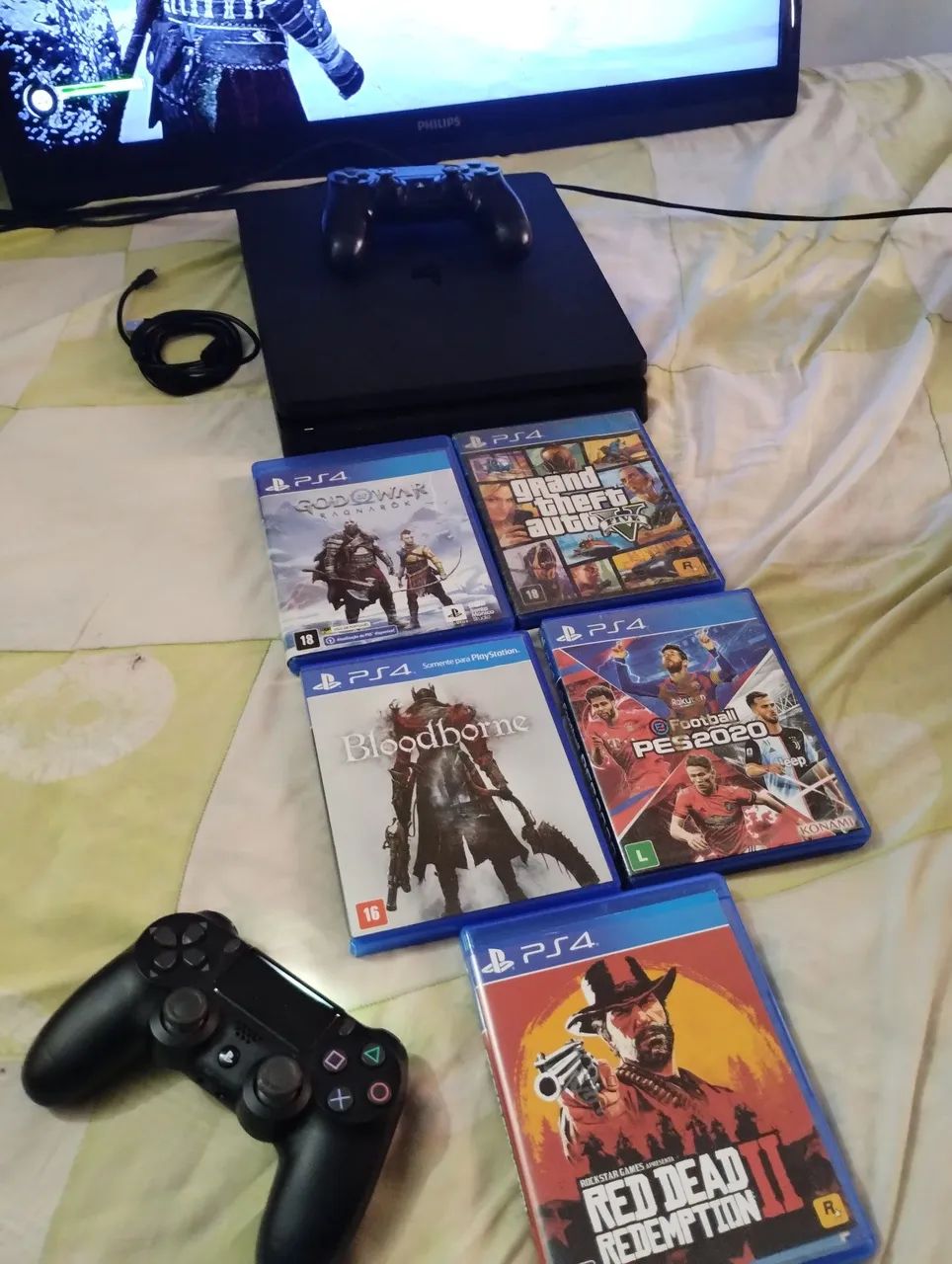 Ps4 + tv 32 zero completao zero com todos os acessórios podemos
