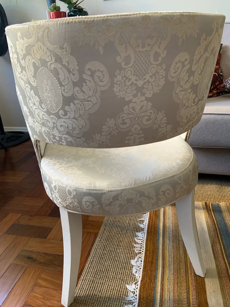 Cadeira estofada estilo poltroninha   - Foto 5