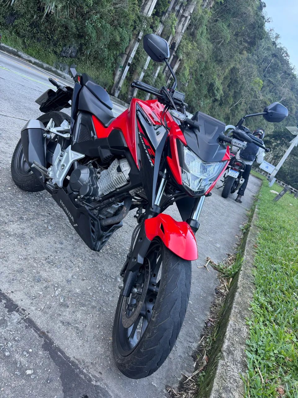 CB300F nova nova bem conservada 2 dono 