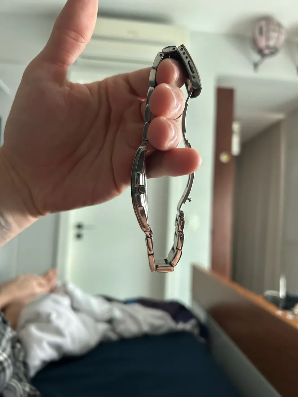 Relógio Akium Swiss Made Quartz Retangular em Aço - Foto 4