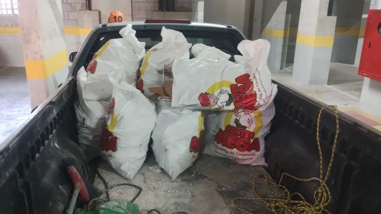 Entulho ensacados 