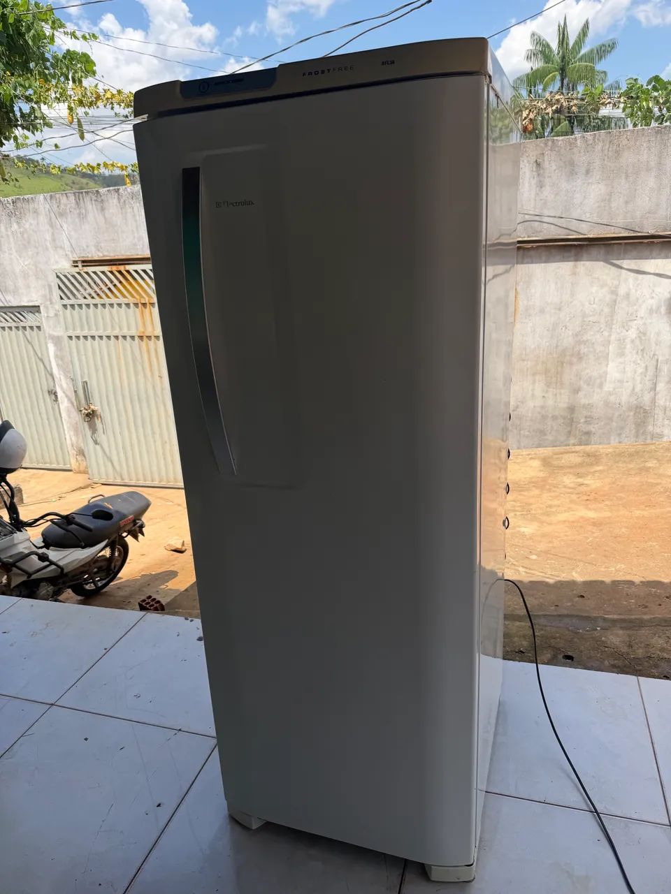 Vendo essa geladeira funcionando perfeitamente  - Foto 4