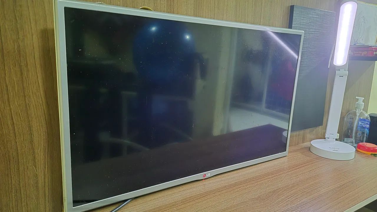 TV LG 32' LED DIGITAL BRANCA