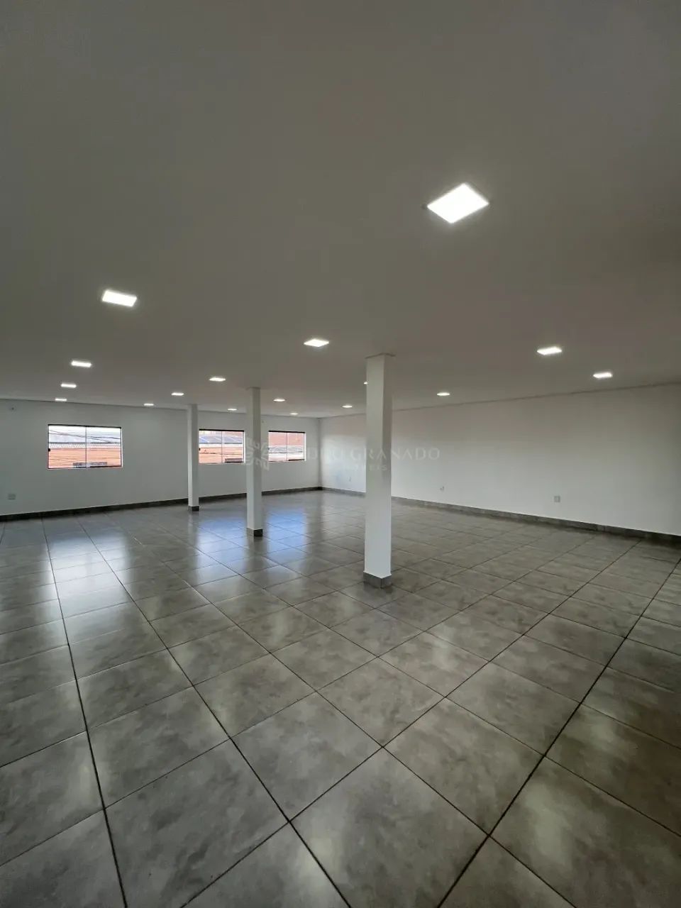 Sobreloja comercial em Sarandi - Foto 2