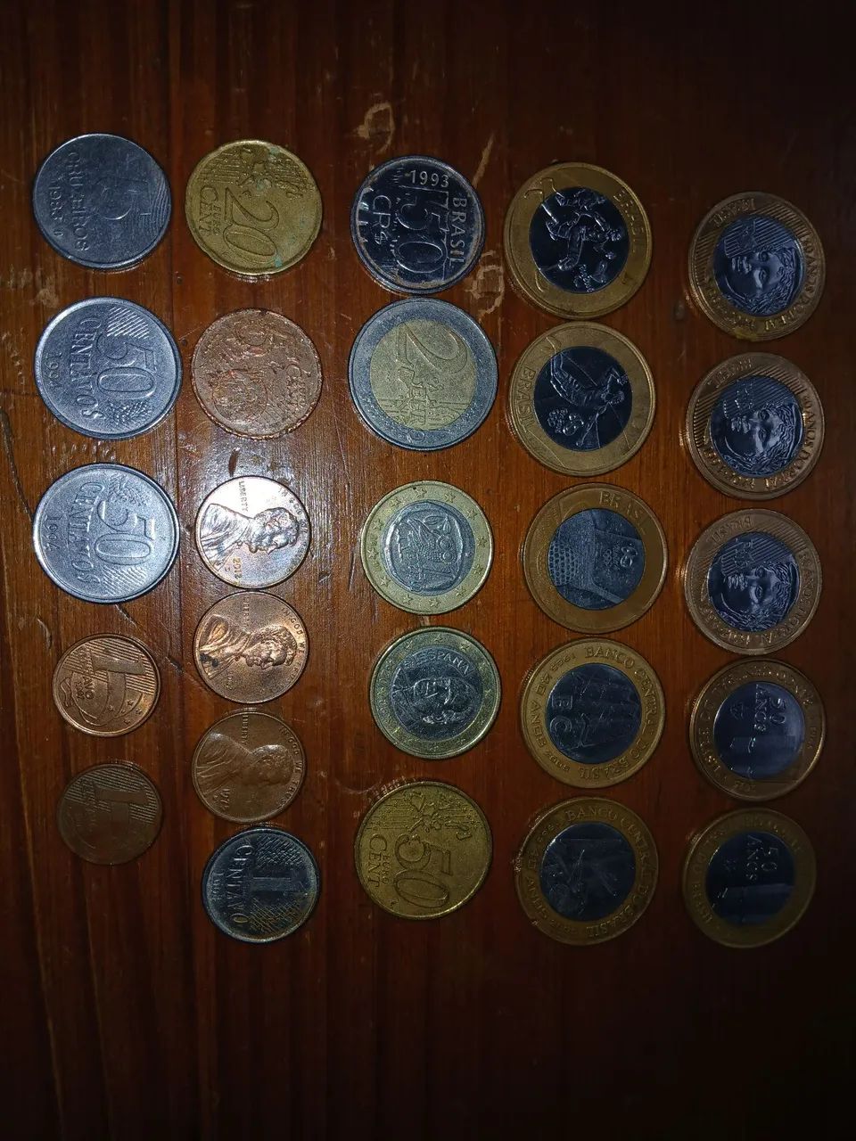 Vendo troco ou negócio moedas para coleção  - Foto 2