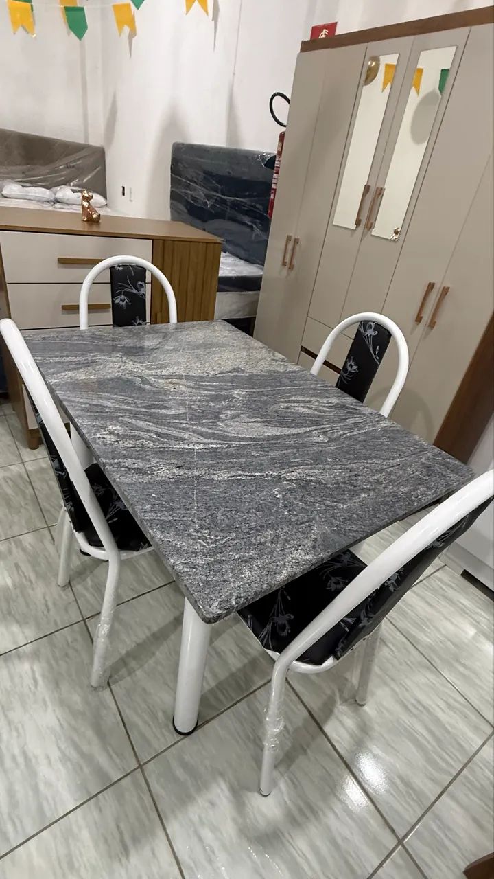 Mesa retangular de 4 cadeiras nova a pronta entrega  - Foto 5