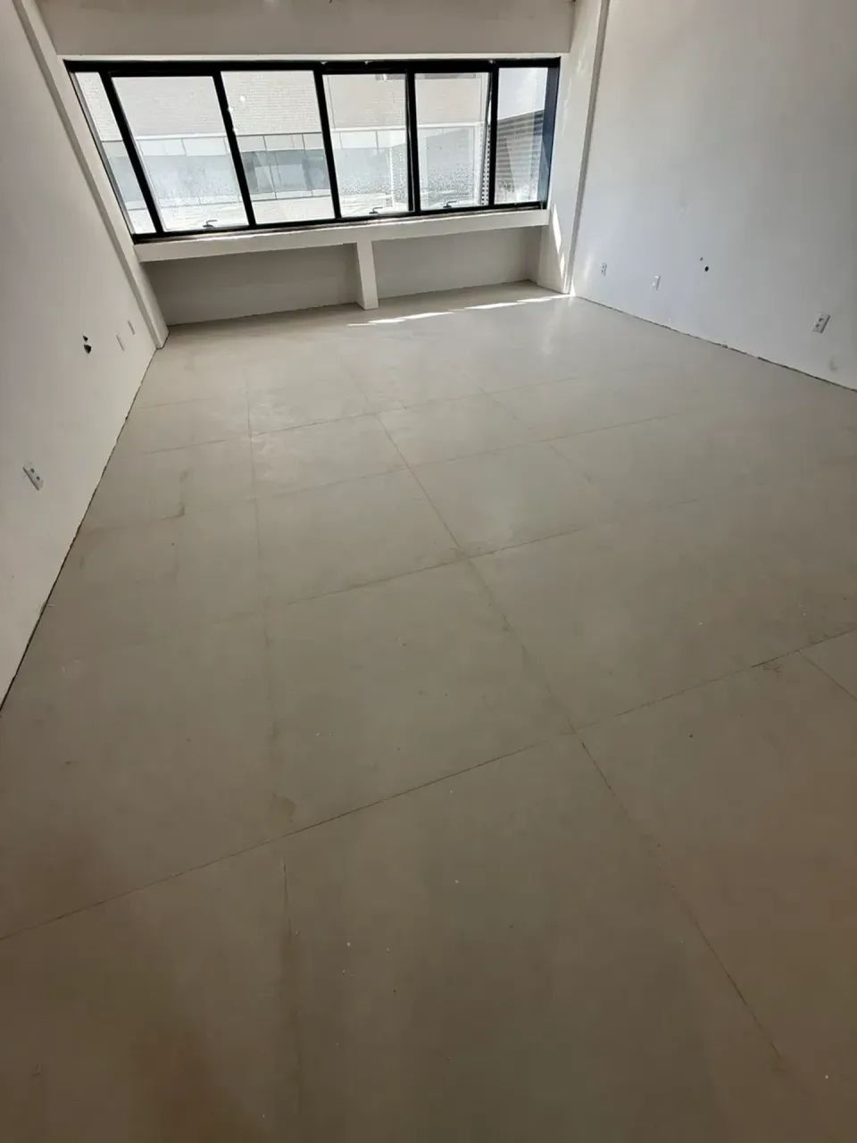 Sala para alugar no Centro Médico Empresarial Premier, bairro Jardins - Foto 2
