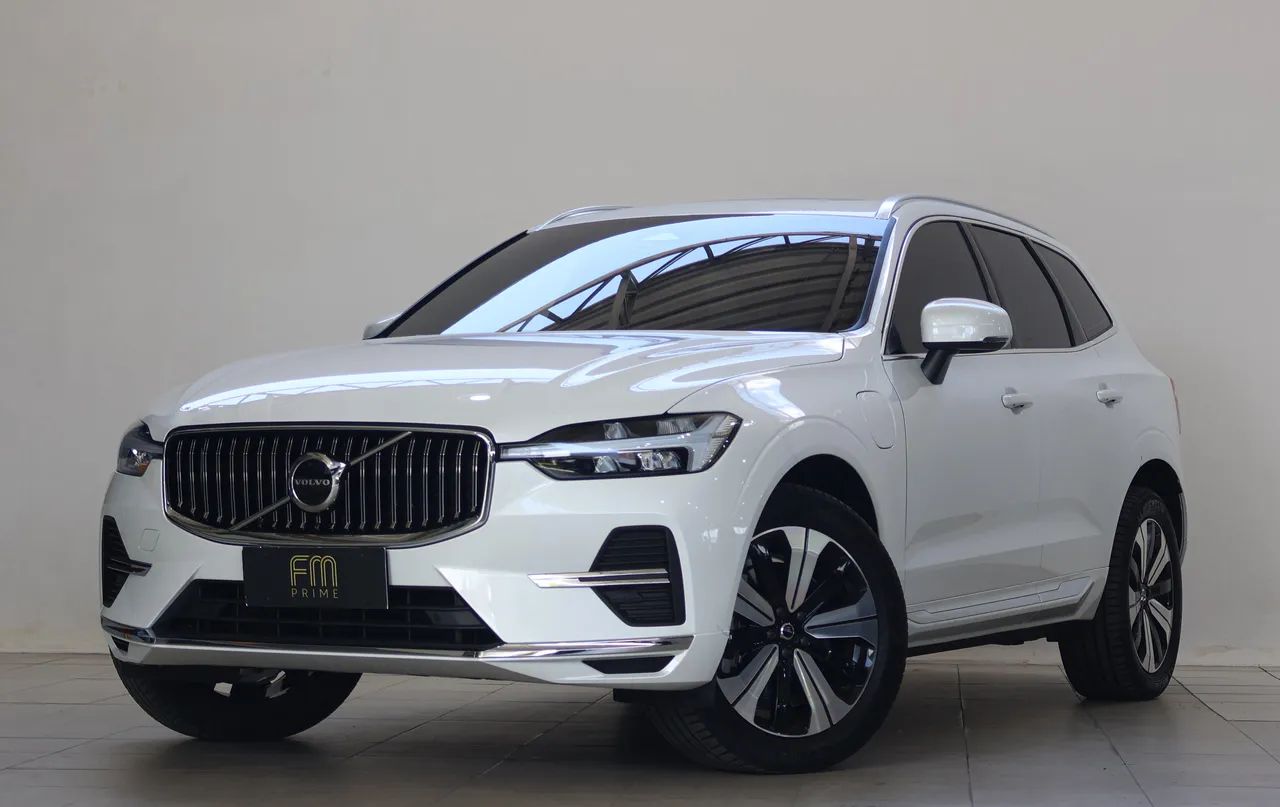 Volvo Xc60 XC 60 T-8 Plus 2.0 AWD (Híbrido) 2025