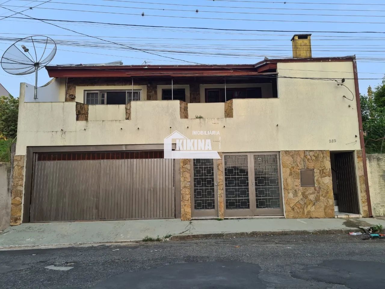 SOBRADO PARA LOCAÇÃO NO CENTRO