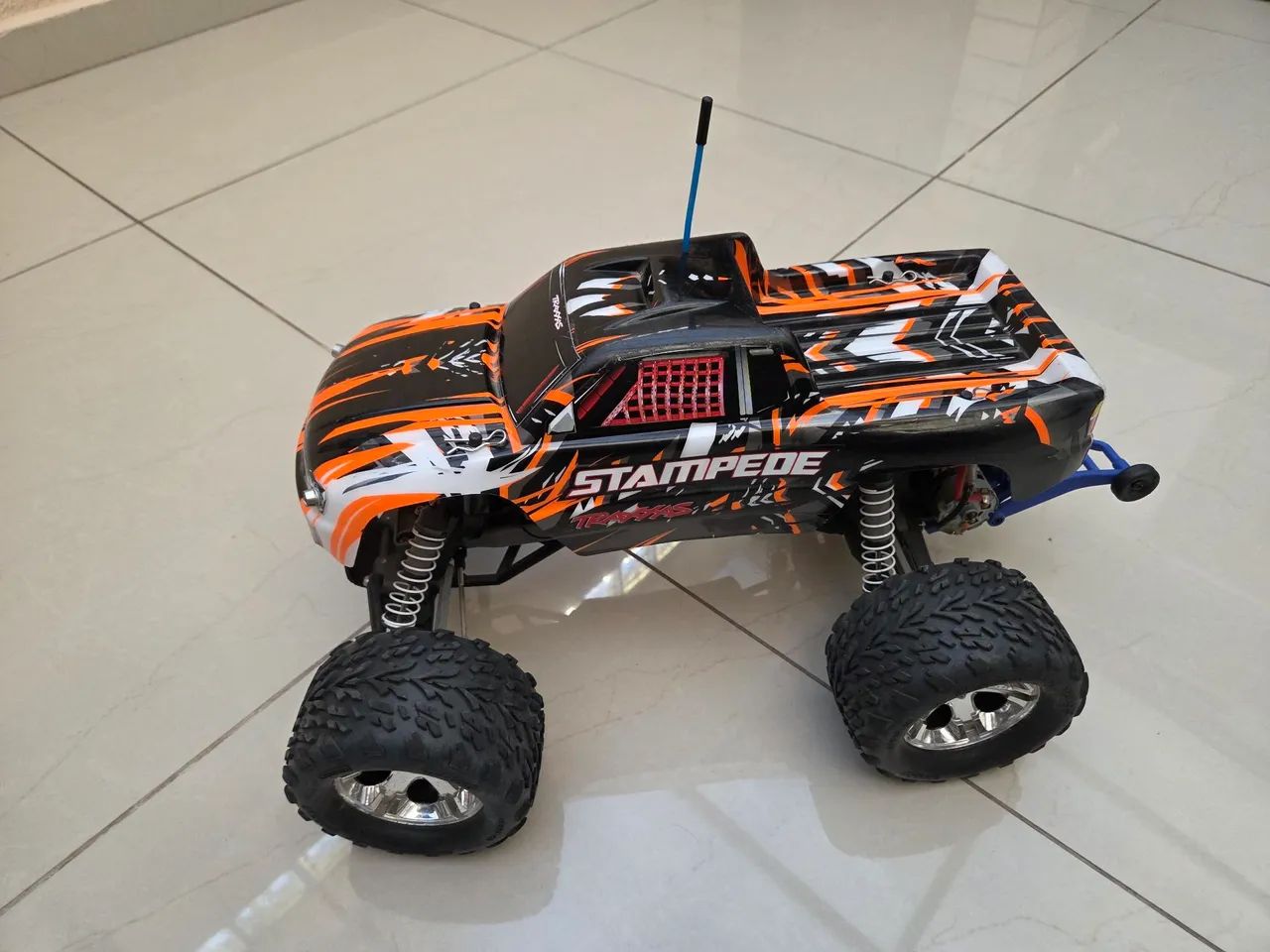 Automodelo Traxxas Stampede - Foto 3