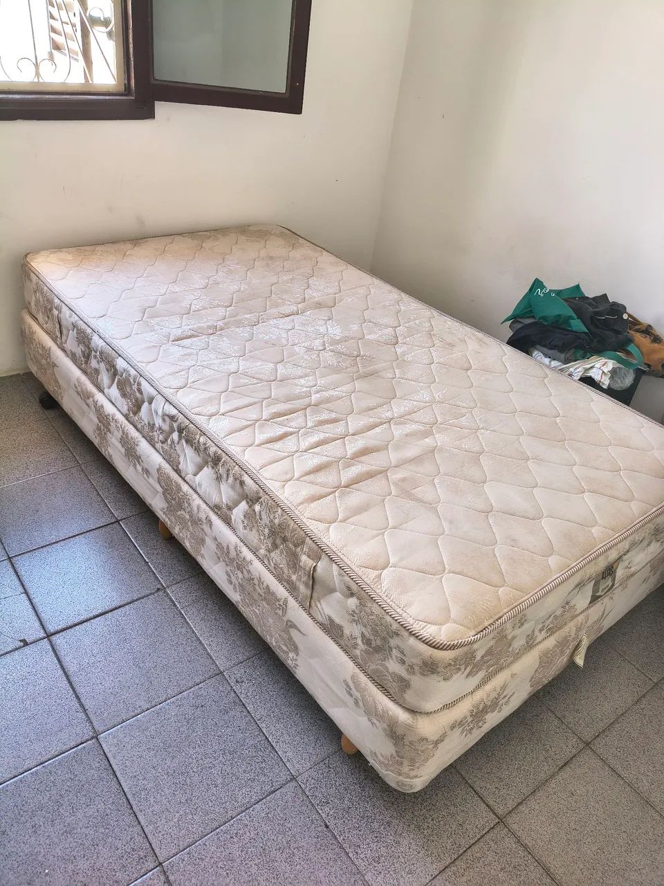 Cama de solteiro 