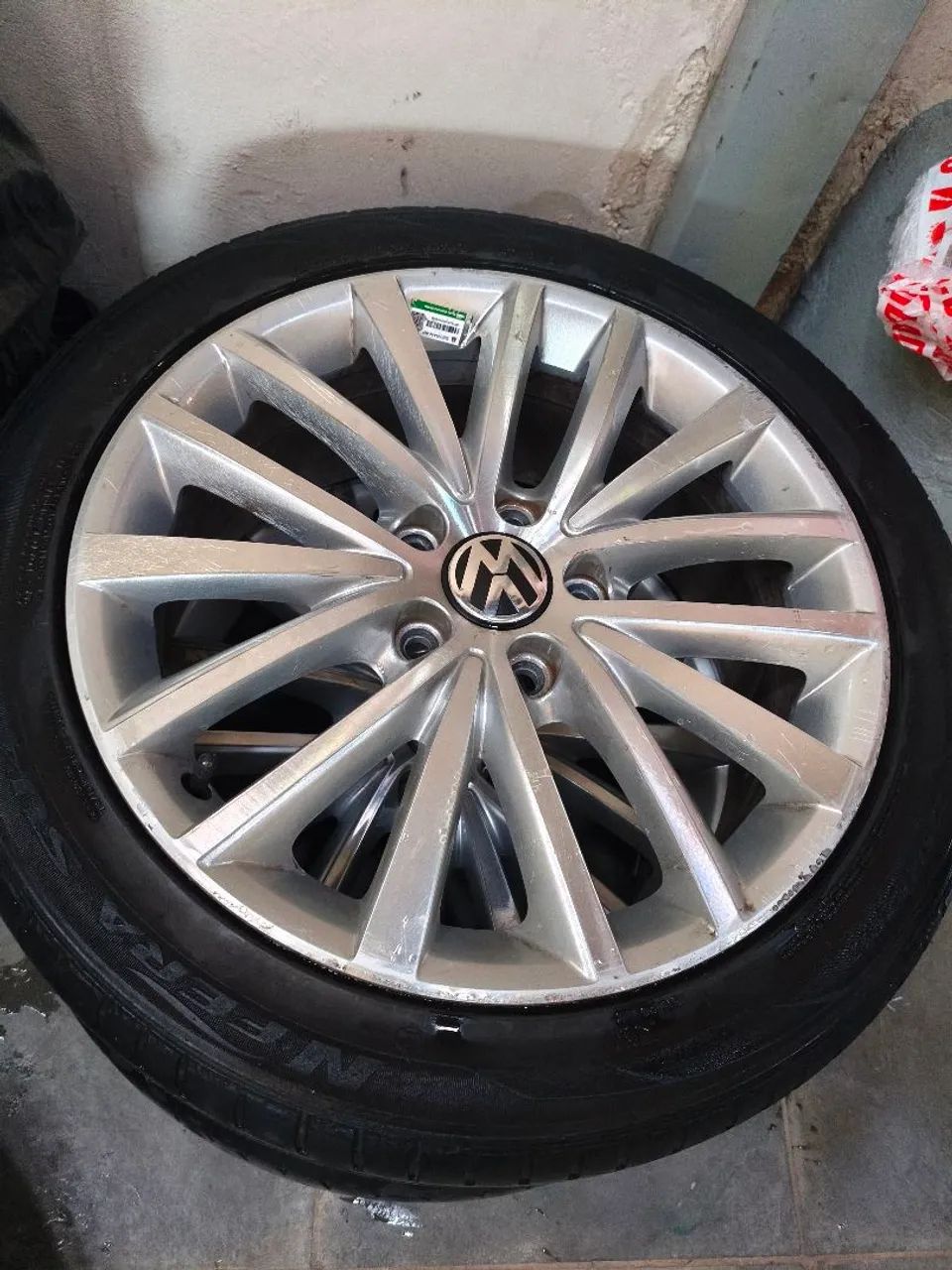 RODAS ARO 17 VOLKSWAGEN  JETTA 5 FUROS 
