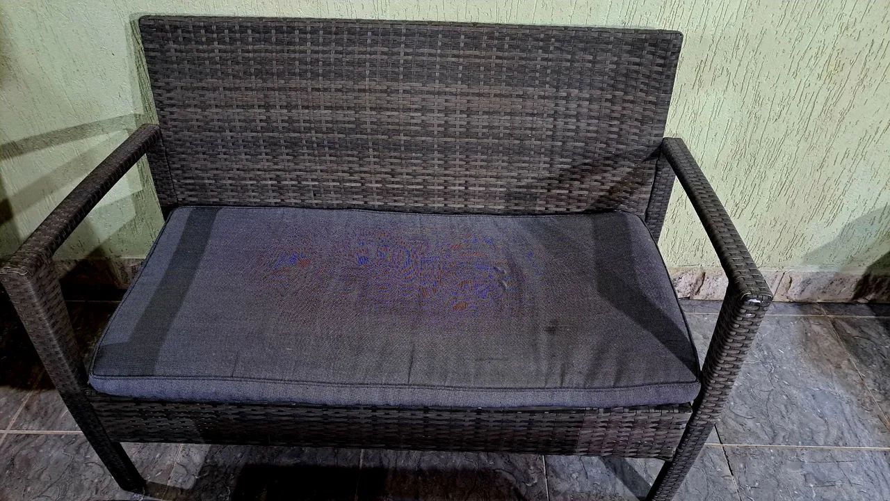 Conjunto de Sofá 2 Lugares + Mesa de Centro em Fibra Sintética ? - Foto 2