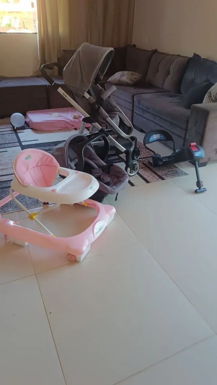 Vende-se Carrinho e andajar 