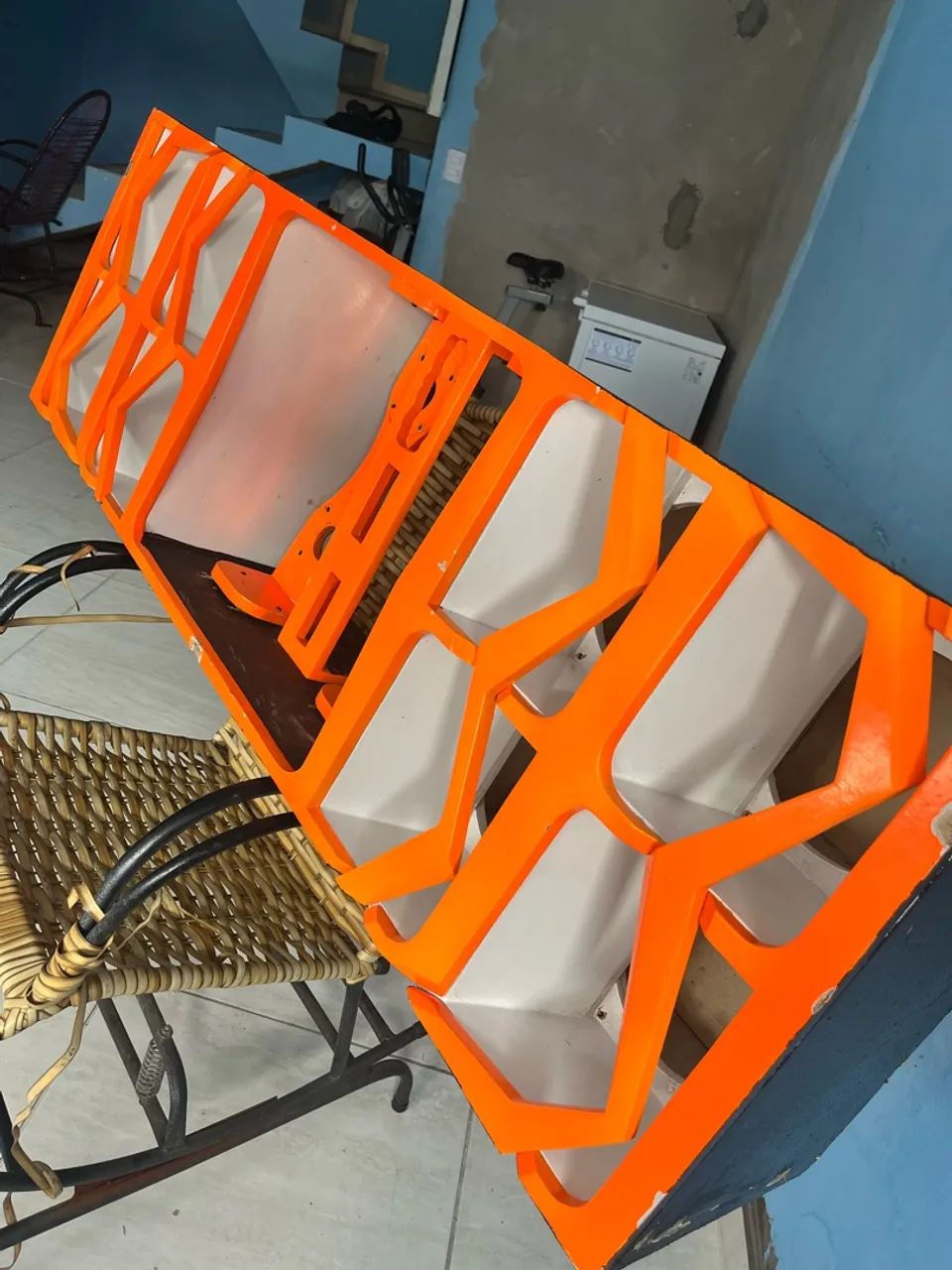 Vendo Caixa para Caminhonete para médio de 8 polegadas - Foto 2