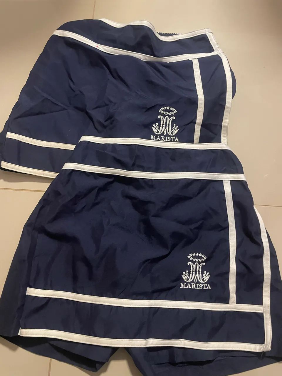 Roupas Marista blusa frio short calça 14 anos, veste 12 anos - Foto 2