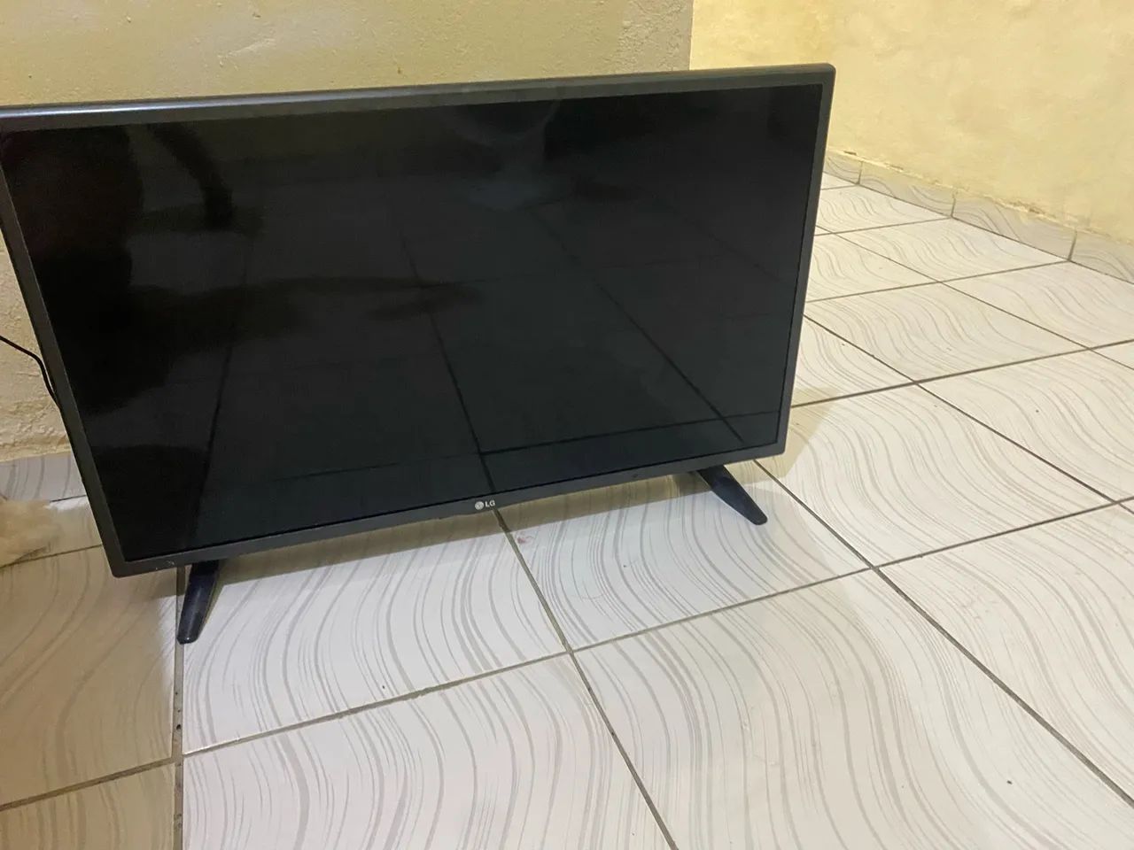 SMART TV 32 polegadas defeito na tela LG 