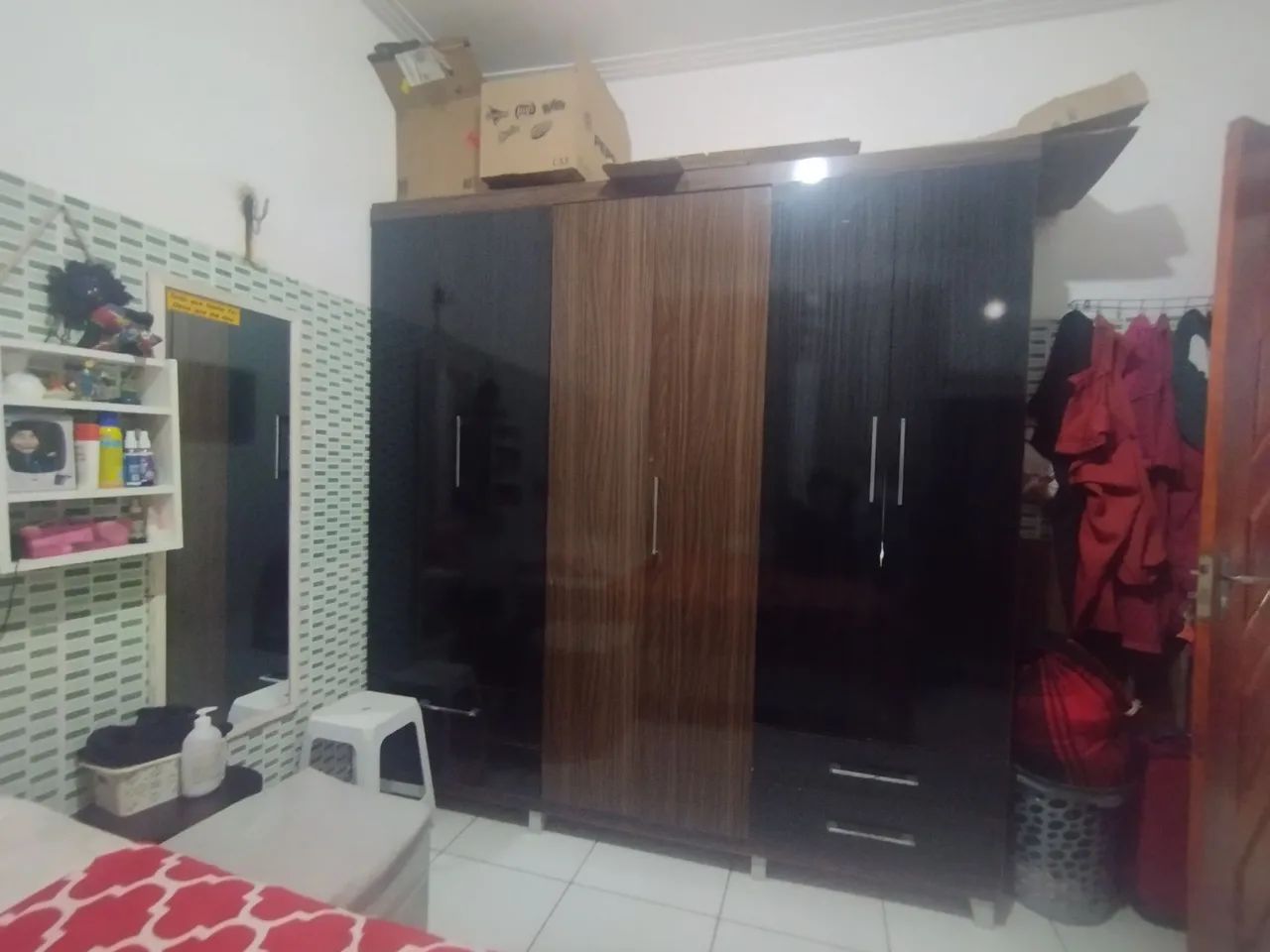 Vende-se guarda roupa