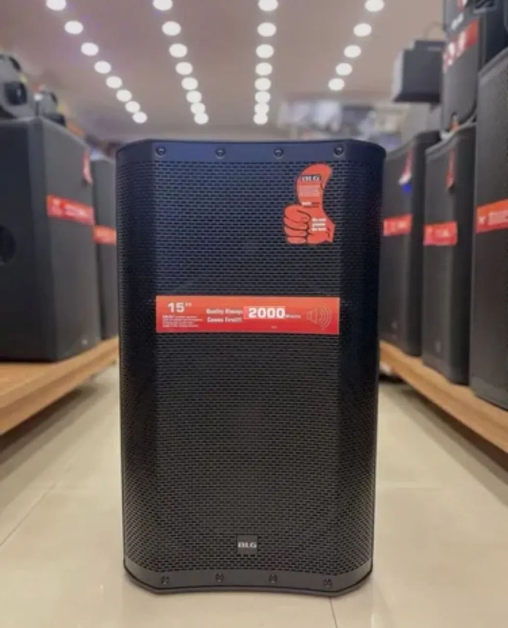 Caixa BLG 12 polegadas 1800w ativa nova na caixa - Foto 2
