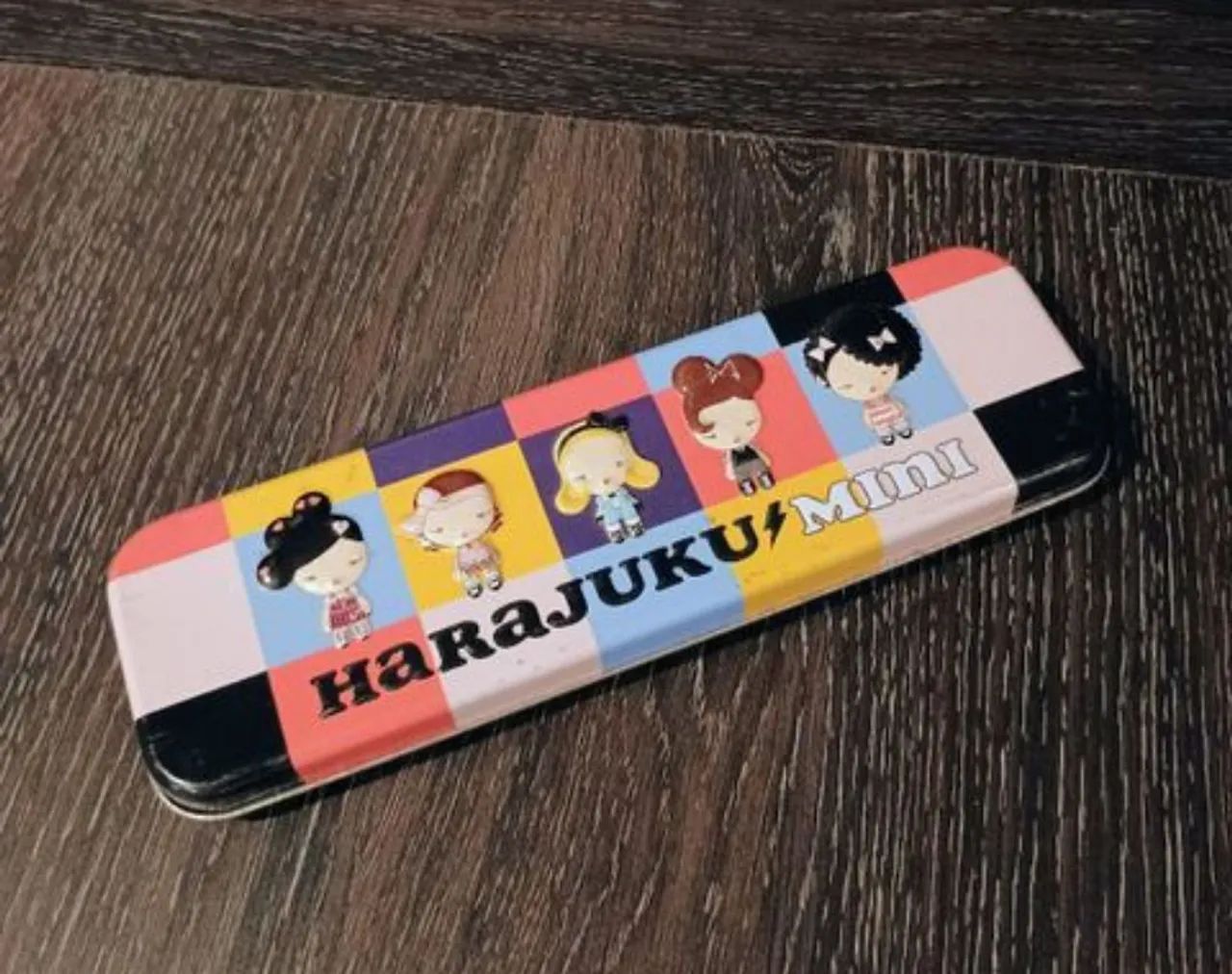 Estojo lata Harajuku