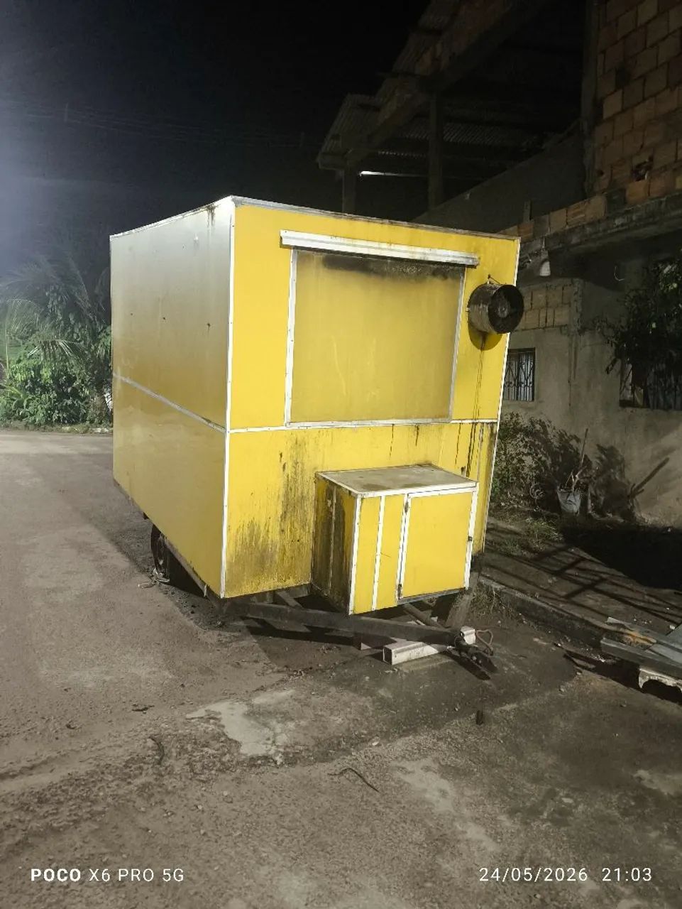 Vendo esse trailer de lanche 