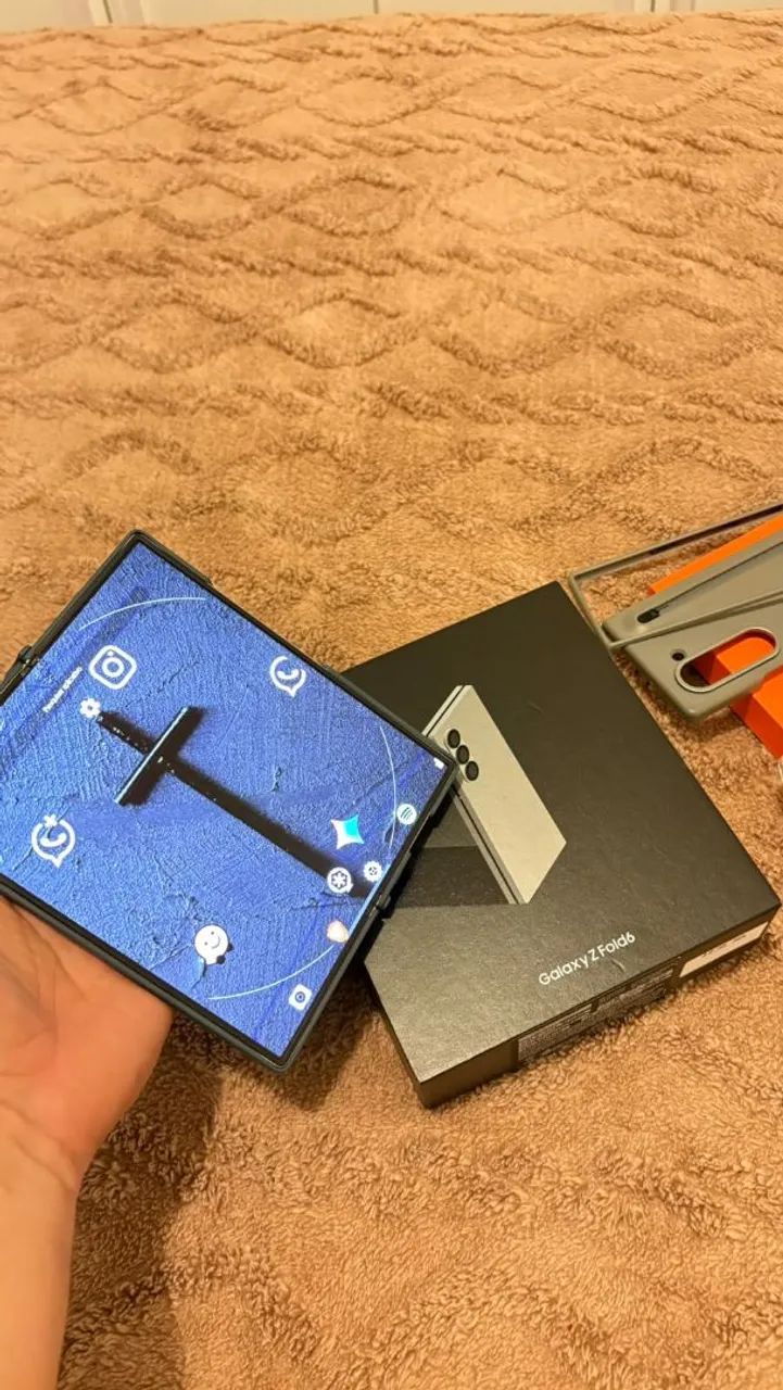 Samsung ZFold 6 c/ caixa e tudo - Foto 3
