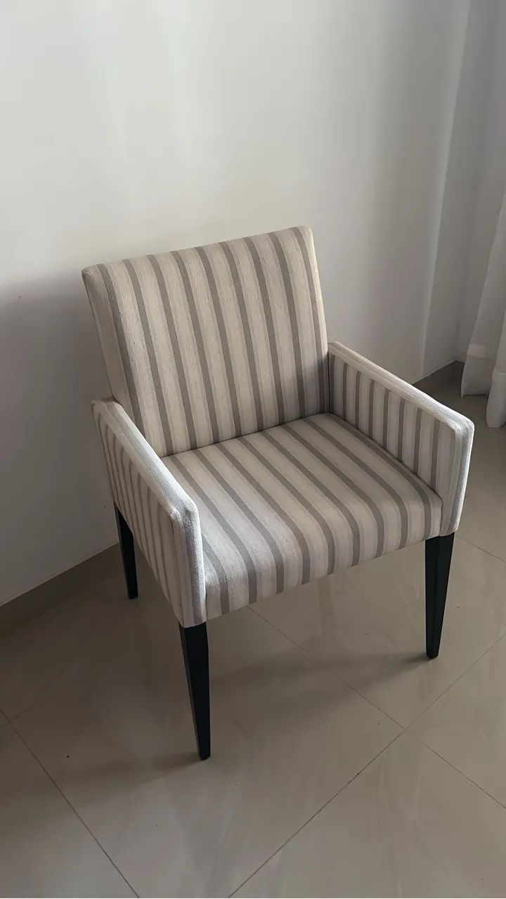 Poltrona estofada 