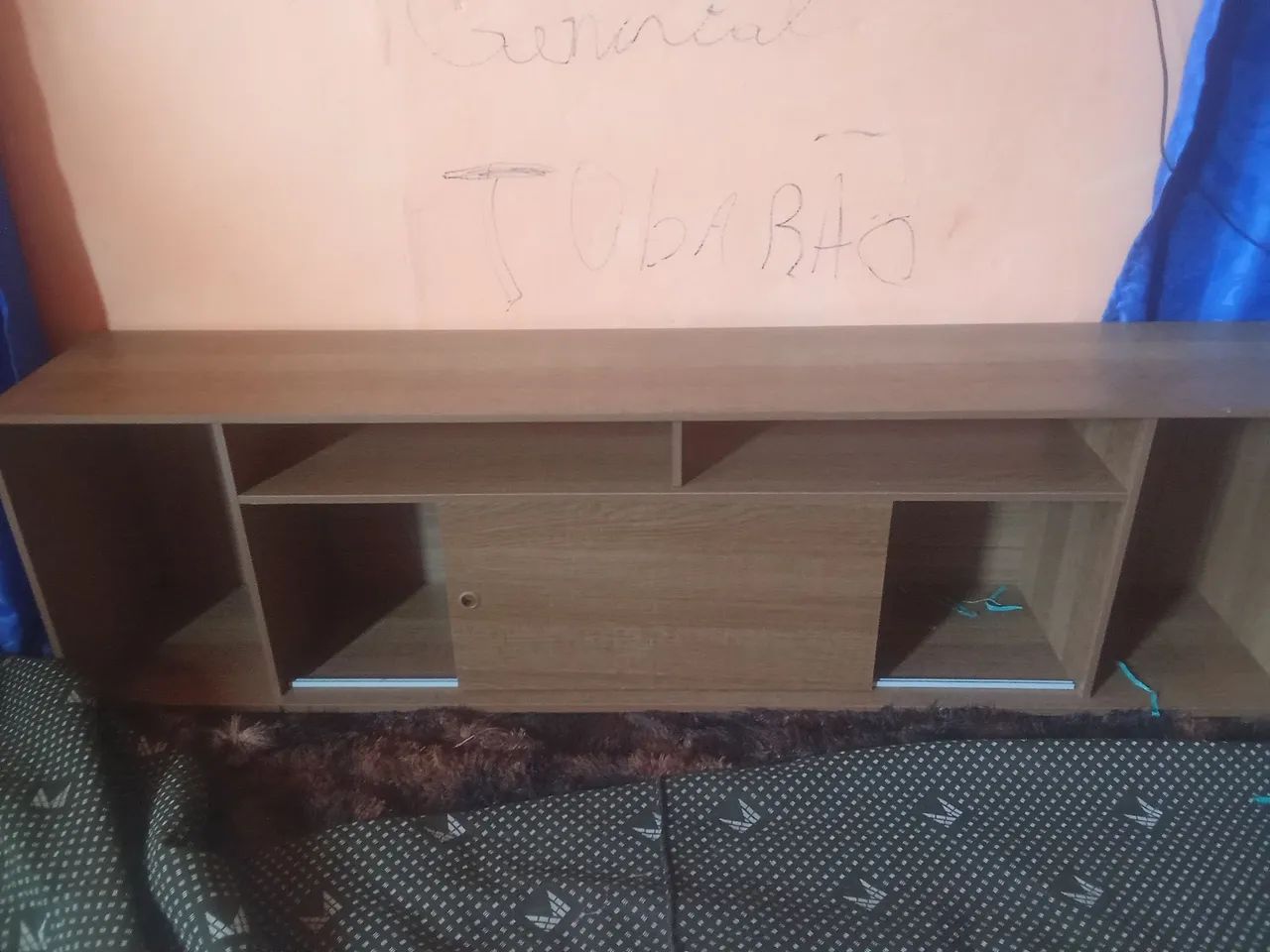 Vendo um Rack pra TV de 65 polegadas valor 200 reais o Rack tá zero já tá montado  - Foto 2