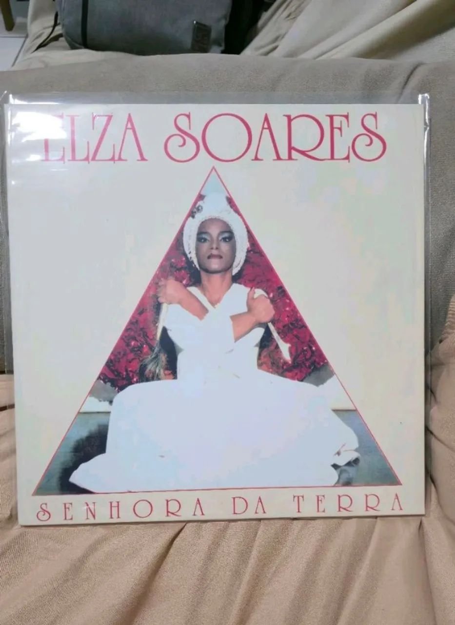 LP Elza Soares - Senhora da Terra Noize  - Foto 3