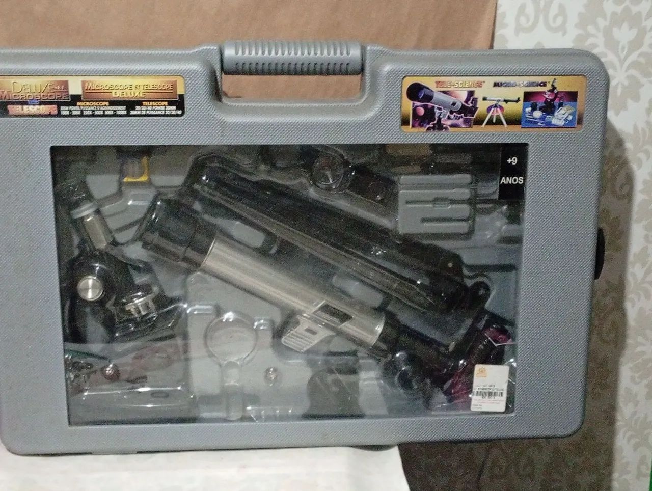 Kit telescópio e microscópio na caixa - Foto 2