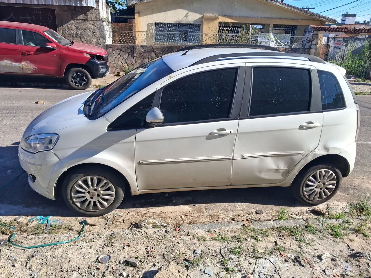 Fiat Idea Essence 1.6 Flex 16V 5P 2011 - Foto 3