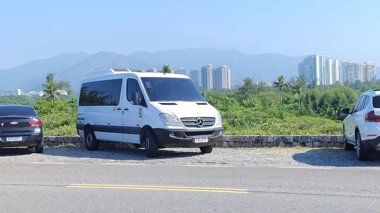 Aluguel de van com motorista para eventos - Foto 4