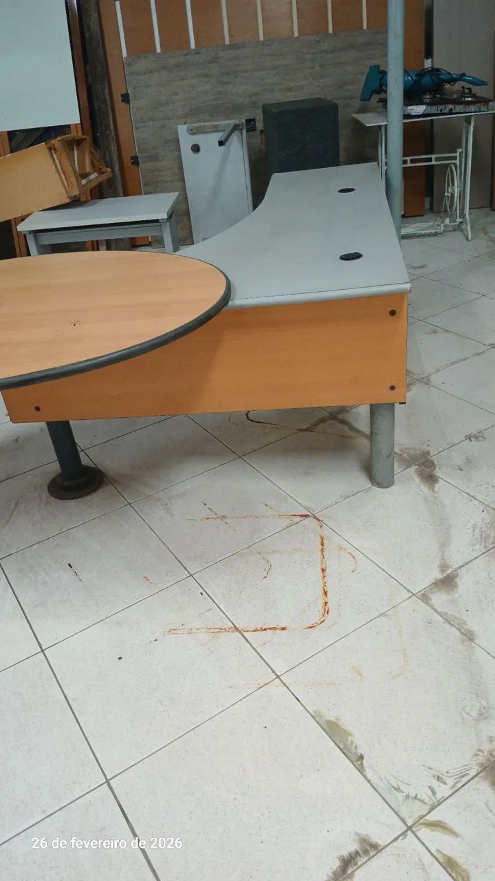 Mesa de escritório 417147124209438721