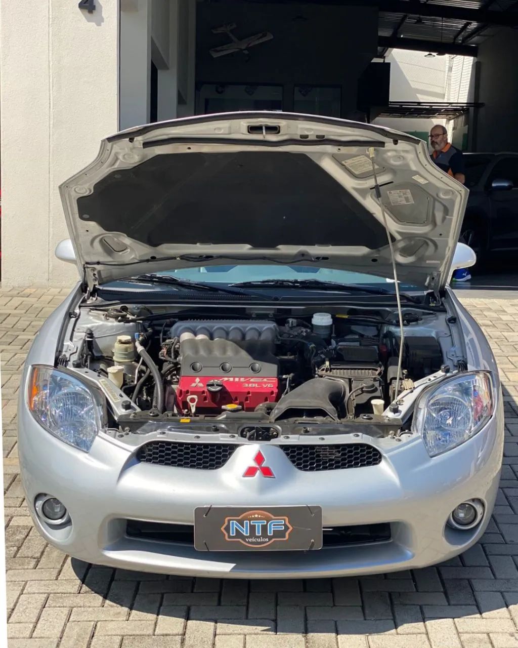 Mitsubishi Eclipse GT 3.8 V6 267cv 2008 - Foto 3