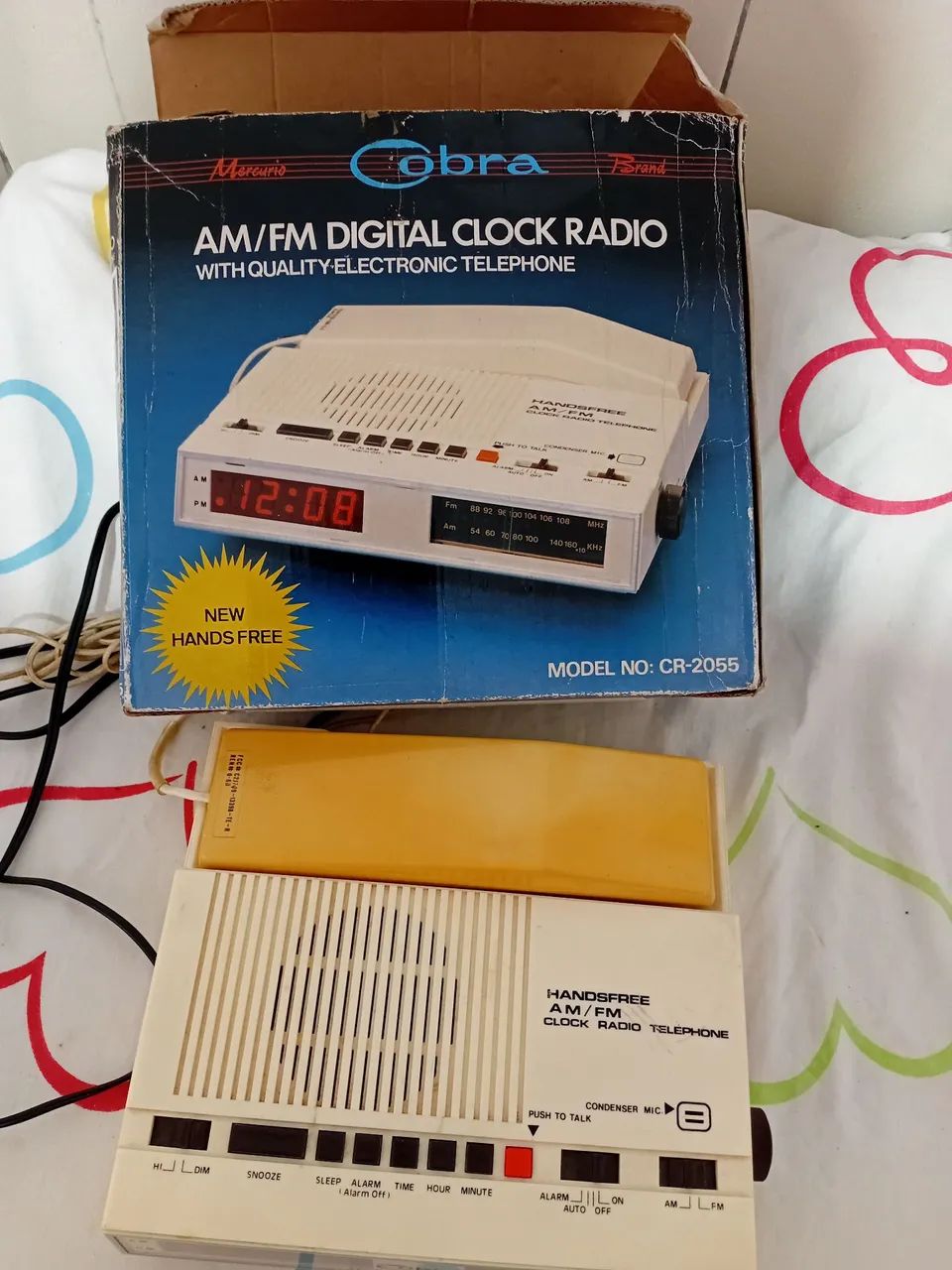 Rádio relógio antigo  - Foto 6